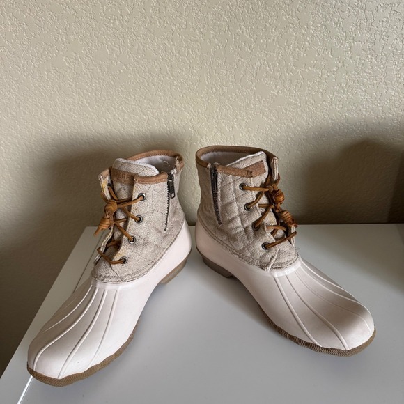 Sperry Saltwater Quilted Canvas Duck Boots Ivory Beige STS99071 Womens 11 M - Picture 2 of 9